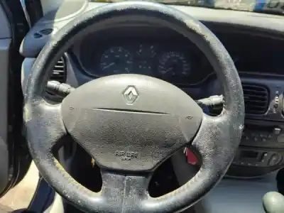 Scrapping Vehicle renault scénic i monospace (ja0/1_, fa0_) 1.9 dti (ja1u) of the year 0 powered 
