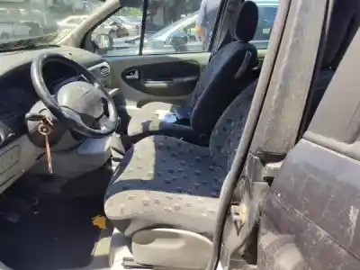 Scrapping Vehicle renault scénic i monospace (ja0/1_, fa0_) 1.9 dti (ja1u) of the year 0 powered 