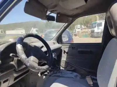 Veicolo di demolizione nissan vanette cargo 2.3 diesel dell'anno 0 alimentato ld23