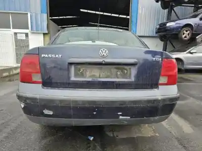 Veículo de Sucata volkswagen passat 3b2 1.9 tdi do ano 1998 alimentado 