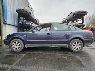 Veículo de Sucata volkswagen passat 3b2 1.9 tdi do ano 1998 alimentado 