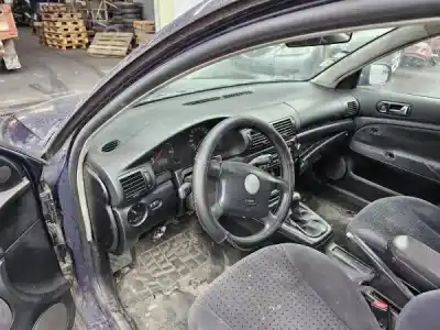 Veículo de Sucata volkswagen passat 3b2 1.9 tdi do ano 1998 alimentado 