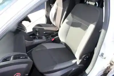 Vehicul casat ford focus iii 1.6 tdci al anului 2012 alimentat 