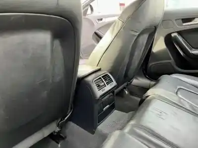 Здавання транспортного засобу audi a4 b7 (8ec) 2.7 tdi року 0 потужний cgka