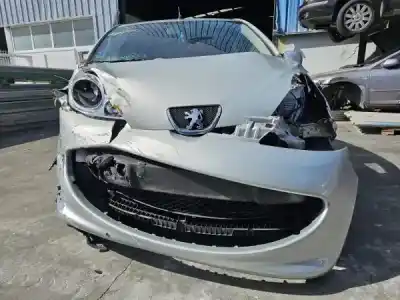 Veículo de Sucata peugeot 107 1.0 cat (384f) do ano 2006 alimentado 