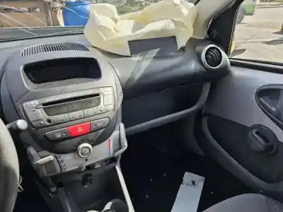 Veículo de Sucata peugeot 107 1.0 cat (384f) do ano 2006 alimentado 