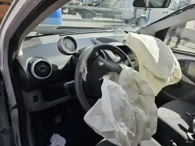 Veículo de Sucata peugeot 107 1.0 cat (384f) do ano 2006 alimentado 