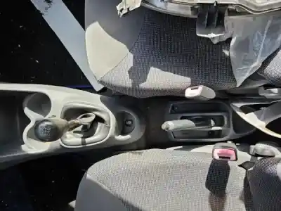 Veículo de Sucata peugeot 107 1.0 cat (384f) do ano 2006 alimentado 