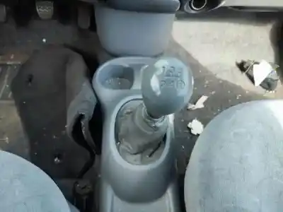 Veículo de Sucata toyota yaris (_p1_) 1.0 (scp10_) do ano 1999 alimentado 1sz-fe