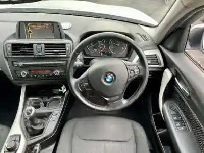 Veículo de Sucata bmw 1 (f20) 118 d do ano 2013 alimentado n47 d20 c