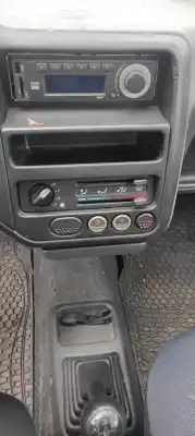 Veículo de Sucata peugeot 106 i (1a, 1c) 1.0 do ano 1994 alimentado 