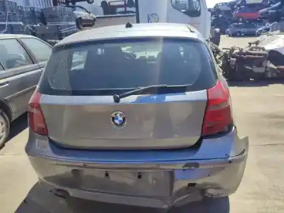 Veículo de Sucata bmw 1 (e87) 116 d do ano 2009 alimentado n47 d20 a