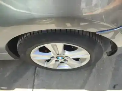 Veículo de Sucata bmw 1 (e87) 116 d do ano 2009 alimentado n47 d20 a