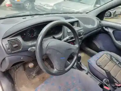 Veículo de Sucata fiat bravo i (182_) 1.9 td 100 s (182.af) do ano 1999 alimentado 182 a7.000