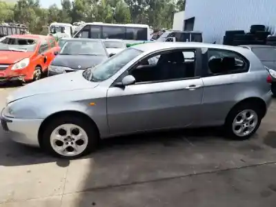 Veículo de Sucata ALFA ROMEO 147 (937_) 1.6 16V T.SPARK (937.AXA1A 937.AXB1A 937.BXB1A) do ano 2002 alimentado AR 32104