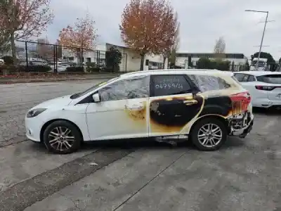 Sloopvoertuig ford focus iii 1.6 tdci van het jaar 2013 aangedreven 