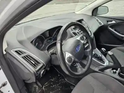 Sloopvoertuig ford focus iii 1.6 tdci van het jaar 2013 aangedreven 