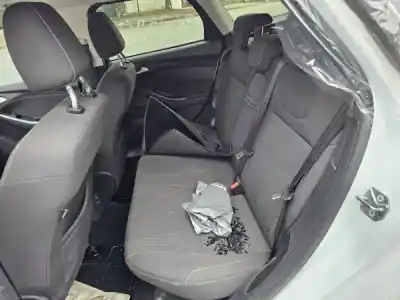 Sloopvoertuig ford focus iii 1.6 tdci van het jaar 2013 aangedreven 