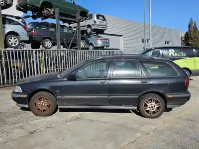 Scrapping Vehicle volvo v40 combi (vw) 1.9 td gasóleo 1997 5p of the year 2000 powered d 4192 t2