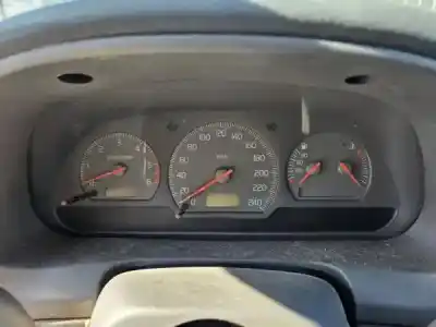 Scrapping Vehicle volvo v40 combi (vw) 1.9 td gasóleo 1997 5p of the year 2000 powered d 4192 t2