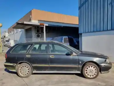 Scrapping Vehicle volvo v40 combi (645) 1.9 t4 of the year 0 powered b 4194 t