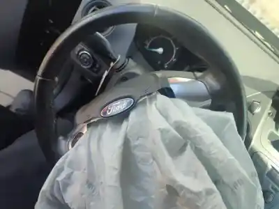 Veicolo di demolizione ford transit courier b460 monospace 1.5 tdci dell'anno 2017 alimentato 