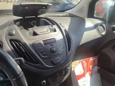 Veicolo di demolizione ford transit courier b460 monospace 1.5 tdci dell'anno 2017 alimentato 