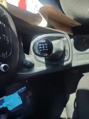 Veicolo di demolizione ford transit courier b460 monospace 1.5 tdci dell'anno 2017 alimentato 