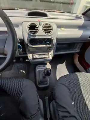 Scrapping Vehicle renault twingo i (c06_) 1.2 (c063 c064) of the year 1996 powered c3g 700|c3g 702