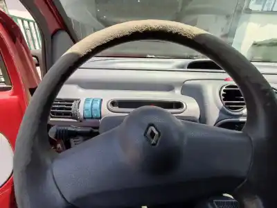 Scrapping Vehicle renault twingo i (c06_) 1.2 (c063 c064) of the year 1996 powered c3g 700|c3g 702