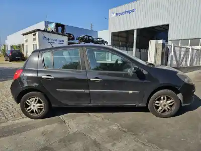 Scrapping Vehicle renault clio iii (br0/1, cr0/1) 1.2 16v (br02 br0j br11 cr02 cr0j cr11) of the year 2005 powered d4f 706|d4f 740|d4f 764