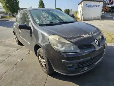 Scrapping Vehicle renault clio iii (br0/1, cr0/1) 1.2 16v (br02 br0j br11 cr02 cr0j cr11) of the year 2005 powered d4f 706|d4f 740|d4f 764
