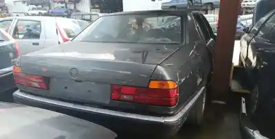 Veículo de Sucata bmw 7 (e32) 735 i. il do ano 2000 alimentado 