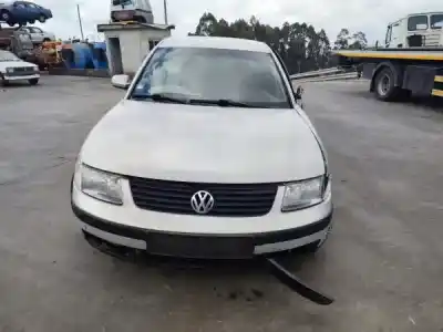Veículo de Sucata VOLKSWAGEN PASSAT B5 (3B2) 1.9 TDI do ano 0 alimentado AHU