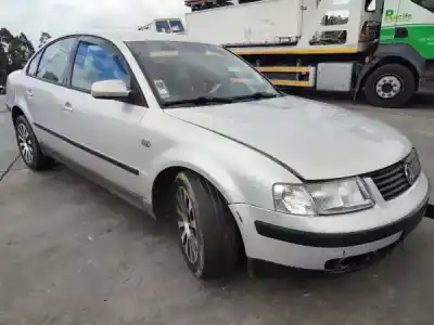 Veículo de Sucata volkswagen passat b5 (3b2) 1.9 tdi do ano 0 alimentado ahu
