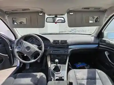 Scrapping Vehicle bmw 5 (e39) 520 d of the year 0 powered m47 d20 (204d1)