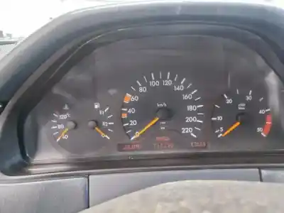 Hurda Aracı mercedes-benz e-class (w210) e 290 turbo-d (210.017) yılın 0 güçlü om 602.982