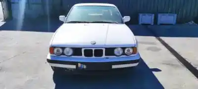 Véhicule à la ferraille BMW 5 (E34) 520 i 24V de l'année 0 alimenté 