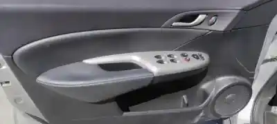 Veículo de Sucata honda civic viii hatchback (fn, fk) 1.4 (fk1 fn4) do ano 0 alimentado 