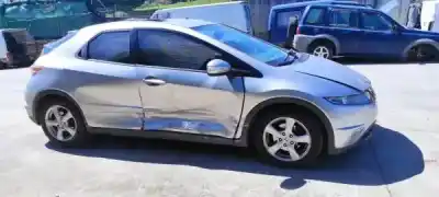 Veículo de Sucata honda civic viii hatchback (fn, fk) 1.4 (fk1 fn4) do ano 0 alimentado 