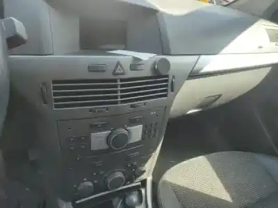 Здавання транспортного засобу opel astra h gtc (a04) 1.7 cdti (l08) року 0 потужний z 17 dth