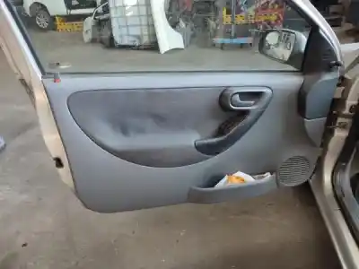 Здавання транспортного засобу opel corsa c (x01) 1.0 (f08. f68) року 0 потужний z 10 xe