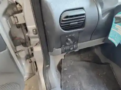 Здавання транспортного засобу opel corsa c (x01) 1.0 (f08. f68) року 0 потужний z 10 xe