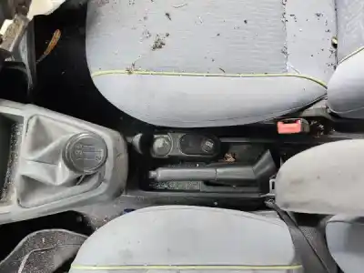 Veicolo di demolizione peugeot bipper 1.4 hdi dell'anno 0 alimentato 8hs (dv4ted)