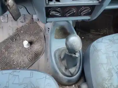 Здавання транспортного засобу renault kangoo express (fc0/1_) d 65 1.9 (fc0e fc02 fc0j fc0n) року 0 потужний f8q 632