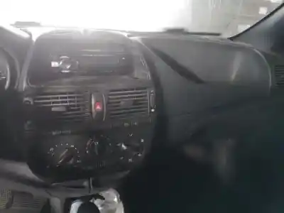 Veículo de Sucata fiat marea weekend (185_) 1.4 80 12v do ano 1998 alimentado 182 a3.000