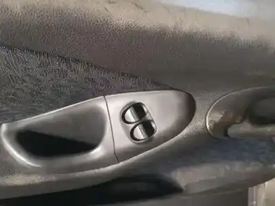 Veículo de Sucata fiat marea weekend (185_) 1.4 80 12v do ano 1998 alimentado 182 a3.000