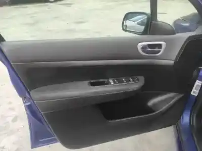 Veículo de Sucata peugeot 307 (3a/c) 1.4 hdi do ano 2003 alimentado 8hz (dv4td)