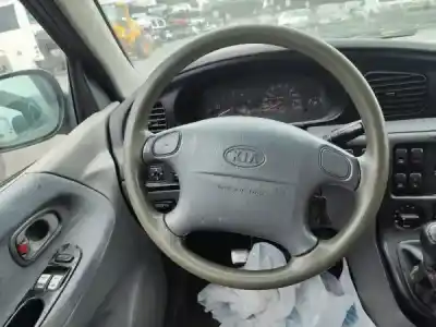 Veículo de Sucata kia carnival i (up) 2.9 tdi do ano 2000 alimentado j3