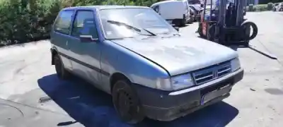 Sloopvoertuig fiat uno (146) 1.0 i.e. pink / 45 i.e. van het jaar 1993 aangedreven 